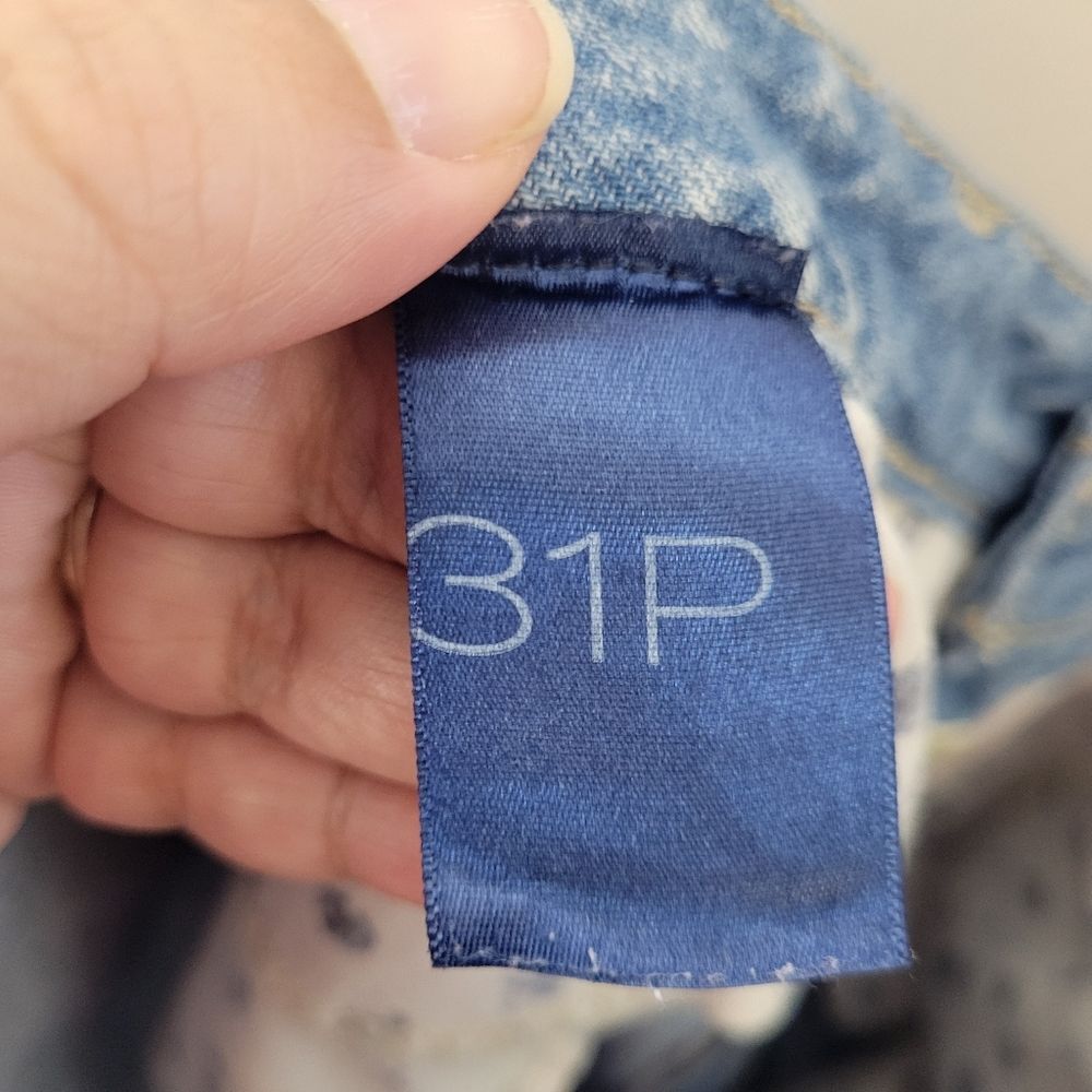 Anthropologie Pilcro The Joey light wash raw hem relaxed jeans size 31 Petite - Picture 8 of 10